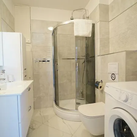 Every Sky Nadrzeczna 14 아파트